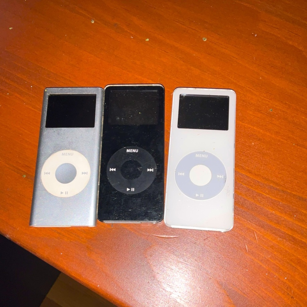 I pod lot of 3